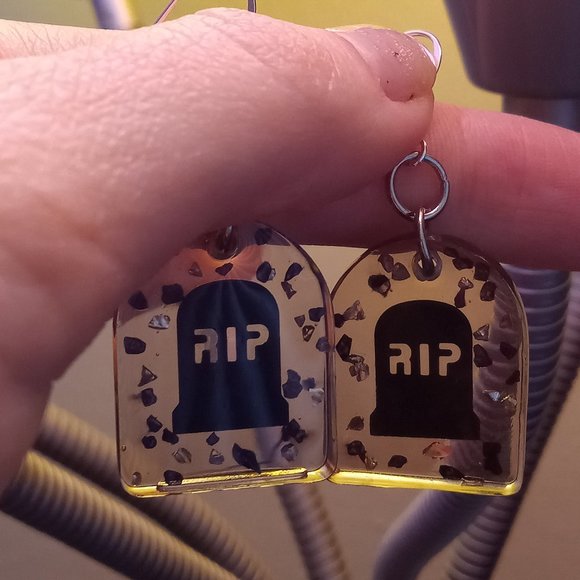 Handmade Gravestone Earrings - Picture 3 of 4